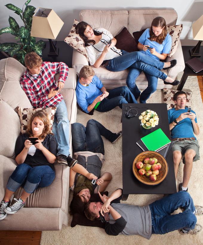 internet mobilna tehnologija mladi dom | Foto: Getty Images