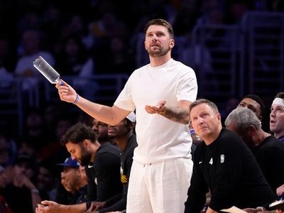 Kdaj se bo Luka Dončić vrnil na parket? Specialist ni preveč optimističen.