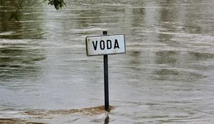 Morje poplavilo mesta ob obali Hrvaške in Italije