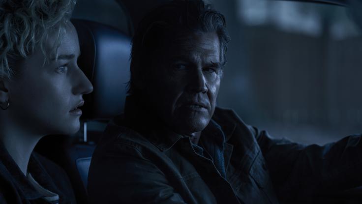 Josh Brolin in Julia Garner sta oba igrala v Marvelovih filmih. Garner lahko ujamemo v kinu kot Srebrno surferko v Fantastičnih štirih, Brolin pa je bil Thanos v Maščevalcih, Cable v Deadpoolu in kavbojski Jonah Hex, čeprav bi zadnje menda tudi sam najraje pozabil. | Foto: Blitz Film & Video Distribution