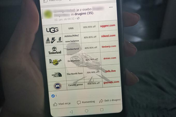 Legendarni seznam lažnih spletnih trgovin, ki je pred petimi leti krožil med slovenskimi uporabniki in uporabnicami Facebooka. Fotografija se še vedno pojavlja na profilih tisočih Slovenk in Slovencev, saj se je seznam lažnih trgovin med uporabniki širil tako, da so jih goljufi označevali na fotografiji spletnih naslovov trgovin.  | Foto: Matic Tomšič