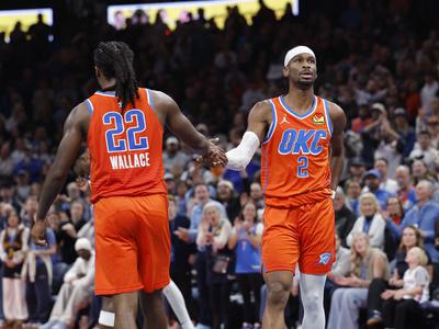 Prvaki za 13. zaporedno zmago proti oslabljenim Warriorsom