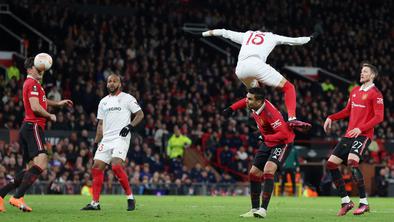 Sevilla do izenačenja na Old Traffordu, Szczesny prestrašil navijače Juventusa