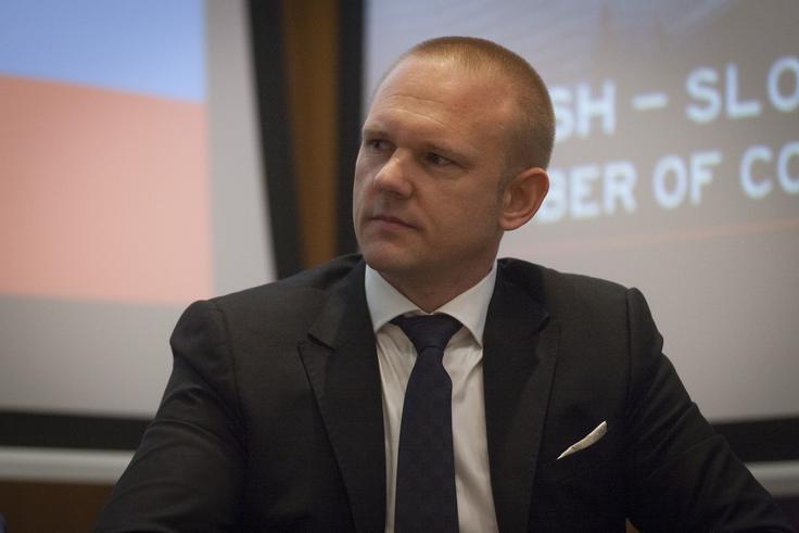 Če želimo kadarkoli biti globalno podjetje, tega ne moremo doseči kot družinsko podjetje, sami. Slovencem želim, da bi bili ponosni na to, kar so, in bili odprti svetu. Cilj bi moral biti, kako narediti Slovenijo privlačno, da bodo prihajali tujci in delali tukaj, je dejal Martin Peter Hayes, član upravnega odbora Pivovarne Laško. | Foto: Bojan Puhek
