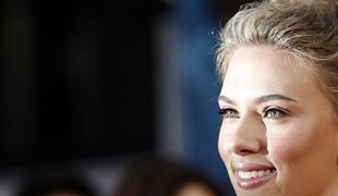 Scarlett Johansson: Ne, hvala, Facebooku in Twitterju!