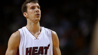 Goran Dragić z bolečinami, pred njim srečanje z nekdanjo ekipo