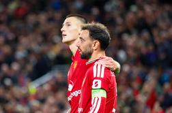 Vroče v garderobi Uniteda: zaveznik Benjamina Šeška po javni kritiki odhaja?