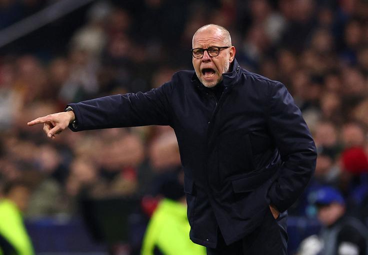 Fred Grim navdušuje v vlogi trenerja Ajaxa. | Foto: Reuters
