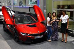 To je BMW i8, ki ga je dobila princesa iz Abu Dabija