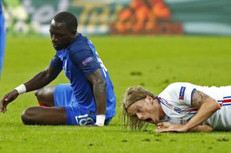 Galski petelini se želijo maščevati: Še vedno ga čutimo v grlu