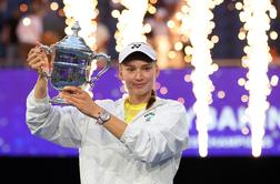 Ribakini poslastica in prvi naslov na OP ZDA, Sabalenka jezo spravila nad lopar