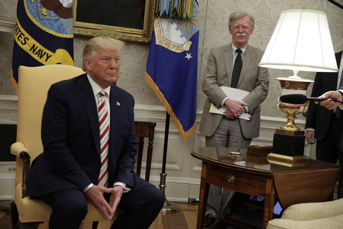 Trumpa so v času njegovega mandata jezno zapuščali številni sodelavci, med drugim John Bolton, ki je bil od aprila 2018 do septembra 2019 svetovalec za nacionalno varnost. V Trumpovem mandatu se je zvrstilo kar šest svetovalcev za nacionalno varnost (dva sta bila vršilca dolžnosti). | Foto: Getty Images