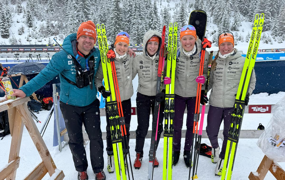 Slovenska ženska biatlonska štafeta, Hochfilzen | Slovenke so zasedle četrto mesto. | Foto SloSki biatlon