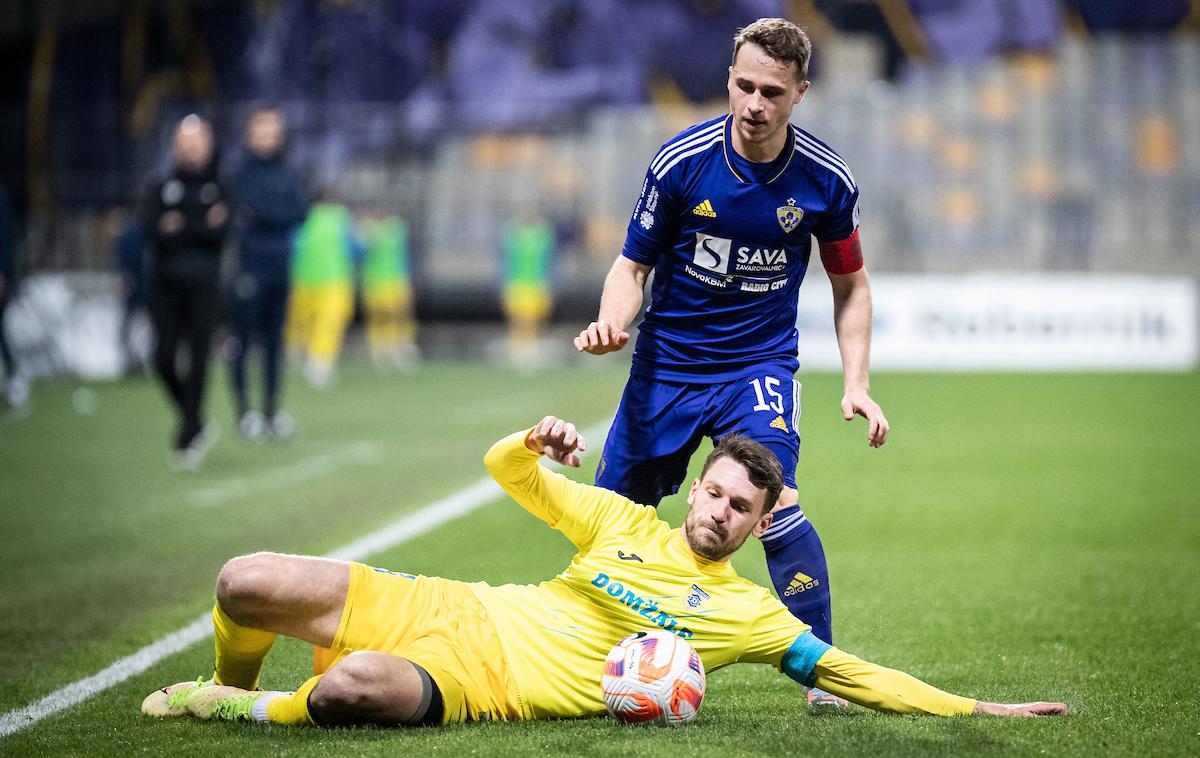 Žiga Jan Repas | Brata Jan in Žiga Repas sta bila na sobotni tekmi kapetana svojih ekip. Na koncu je z 1:0 zmagal Maribor, edini zadetek na srečanju je dosegel Žan Vipotnik. | Foto Blaž Weindorfer/Sportida