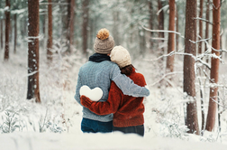 Novo leto, prava ljubezen: ona-on.com ti v letu 2026 pomaga izpolniti najpomembnejšo novoletno zaobljubo