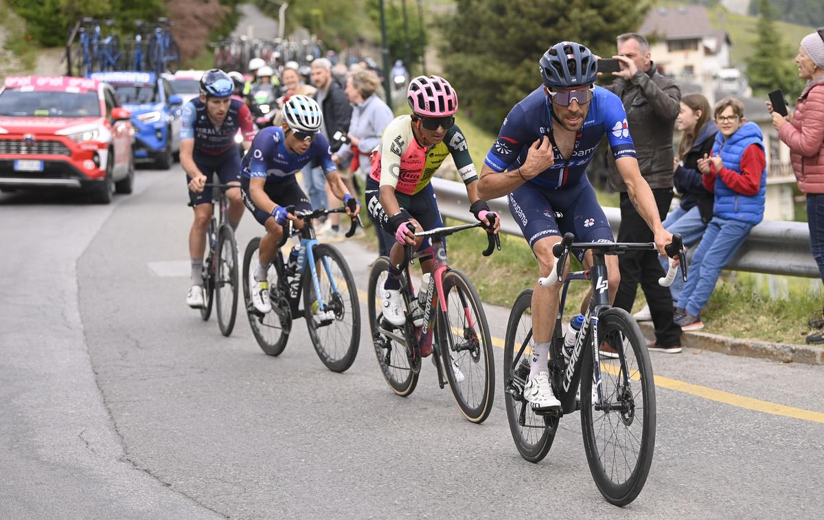 Giro Pinot | Einer Rubio (drugi z leve strani), 25-letni Kolumbijec iz ekipe Movistar Team je veliki zmagovalec 13. etape Dirke po Italiji. | Foto Reuters/SIPA USA