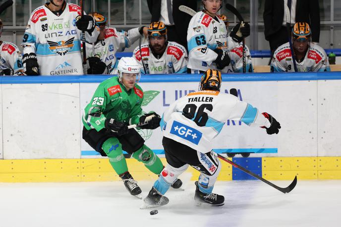 SZ Olimpija hokej Linz | Hokejisti Olimpije so sezono v ligi ICE odprli doma proti Linzu in ob porazu zabeležili prvo točko sezone. | Foto www.alesfevzer.com