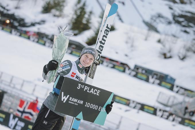  "Tretje mesto na poletih in tretje mesto skupaj na turneji. Veselim se naslednjih dveh tednov," je po koncu norveške turneje dejal Lanišek. | Foto: Sportida