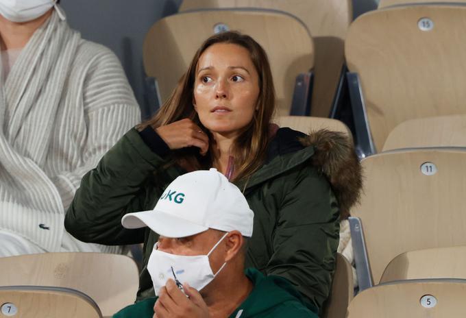 Novaka Đokovića na tribunah spremlja tudi žena Jelena. | Foto: Gulliver/Getty Images
