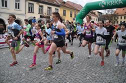 Cimermančič in Goškova osvojila vetrovno Novo mesto