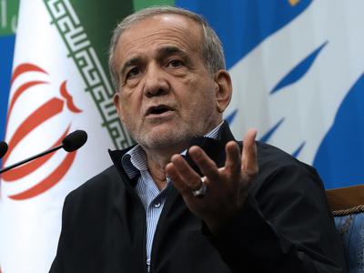 Iranski predsednik: ZDA, Izrael in Evropa vodijo totalno vojno proti Iranu