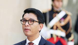 Odstavljeni predsednik Madagaskarja potrdil, da je zapustil državo