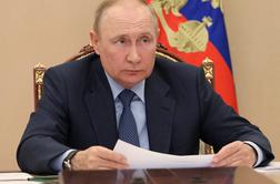 V Kremlju pozorni na vsako malenkost: Putin ne sme biti izpostavljen prepihu