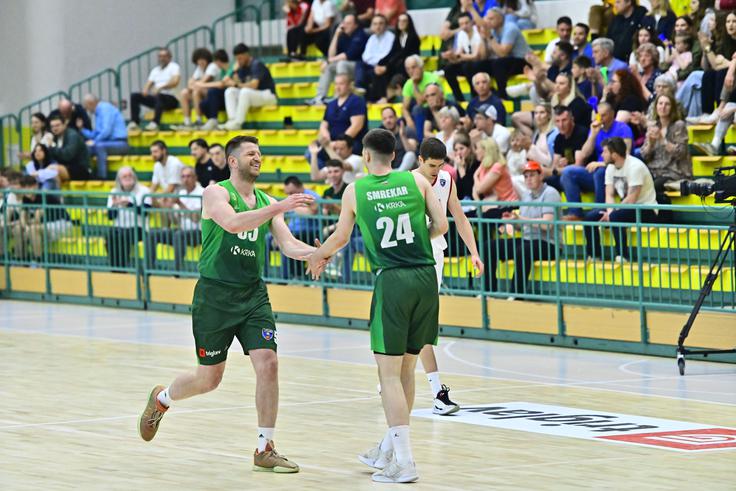 Krka je za konec jadranske sezone doma premagala Vienno. | Foto: Drago Perko/KK Krka