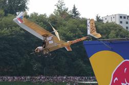 V Mariboru potekal Red Bull Flugtag #video