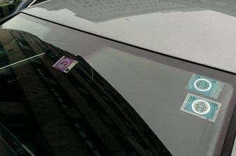 Neodstranjene vinjete: Dars in policija ne izrekata globe