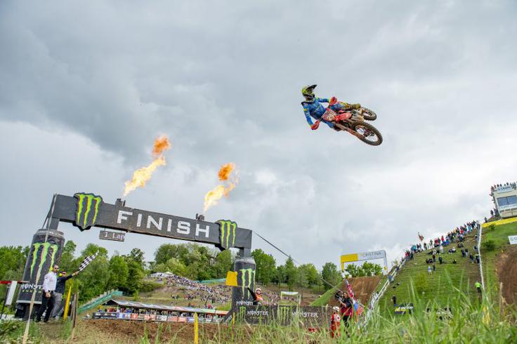 V Maggioru je Gajser zmagal že šestič v sezoni (na sedmi dirki). | Foto: Honda Racing/ShotbyBavo