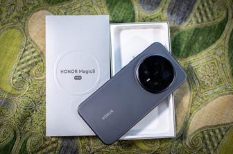 Honor Magic8 Pro: zadržan na pogled, zelo zmogljiv v praksi