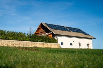 Sončne elektrarne na prelomu. Kako se prilagoditi novi ureditvi? Je strah pred novim obračunavanjem upravičen?