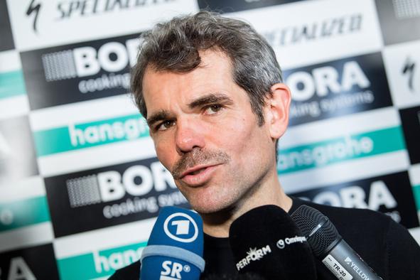 Novi šef Rogliča opozarja: Posnemanje Jumbo-Visme ni zagotovilo za zmago na Touru