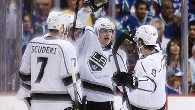Kings znova šokirali Canucks, v LA z 2:0 (video)