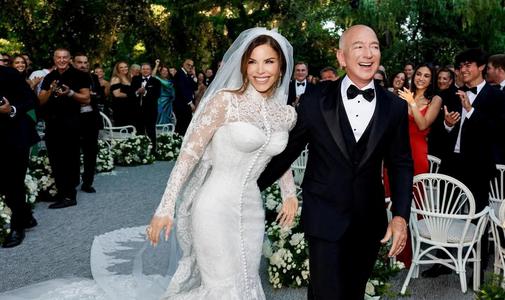 Jeff Bezos in Lauren Sanchez sta si obljubila večno zvestobo