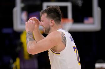 Za uvod huda zaušnica za Luko Dončića in LA Lakers