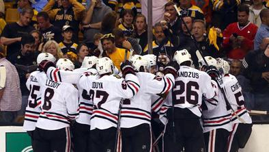 VIDEO: Drama v Bostonu pripadla Chicagu. Šele po 70 minutah