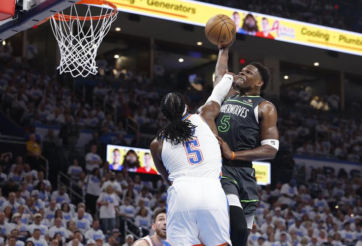 Edwards je dosegel 18 točk. | Foto: Reuters