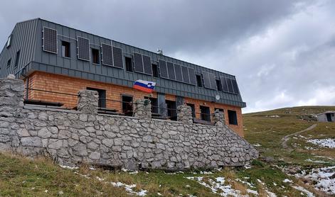 Oskrbniki priljubljene koče razvajenim planincem: Še vedno smo koča v hribih