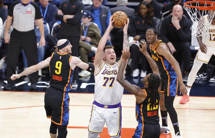 Luki Dončiću se nasmiha status tretjih nosilcev na Zahodu v ligi NBA. | Foto: Reuters