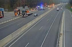 Zaradi prometne nesreče zaprt vozni pas na štajerski avtocesti