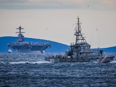 Ameriška letalonosilka Gerald Ford priplula v Split