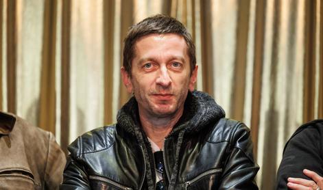 Pevec skupine Niet napovedal nekaj velikega in razburkal splet: "Vsulo se je, vsulo"