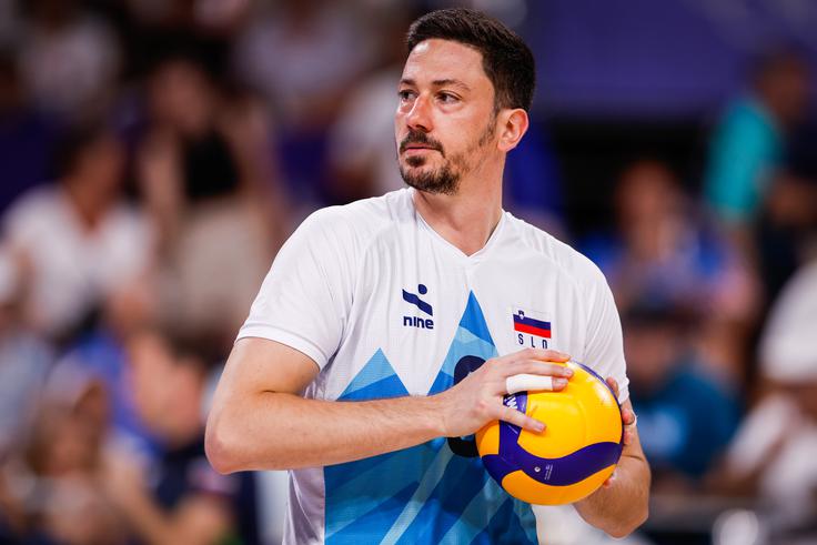 Lani je doživel olimpijske igre, a priložnosti za igro v Parizu ni dobil niti za eno menjavo. | Foto: Anže Malovrh/STA