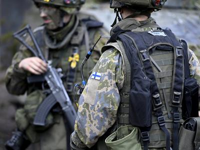 Finska zaradi sumljivih dronov aktivirala vojsko