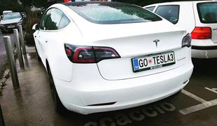 Tesla model 3: Slovenci v enem mesecu kupili 25 novih
