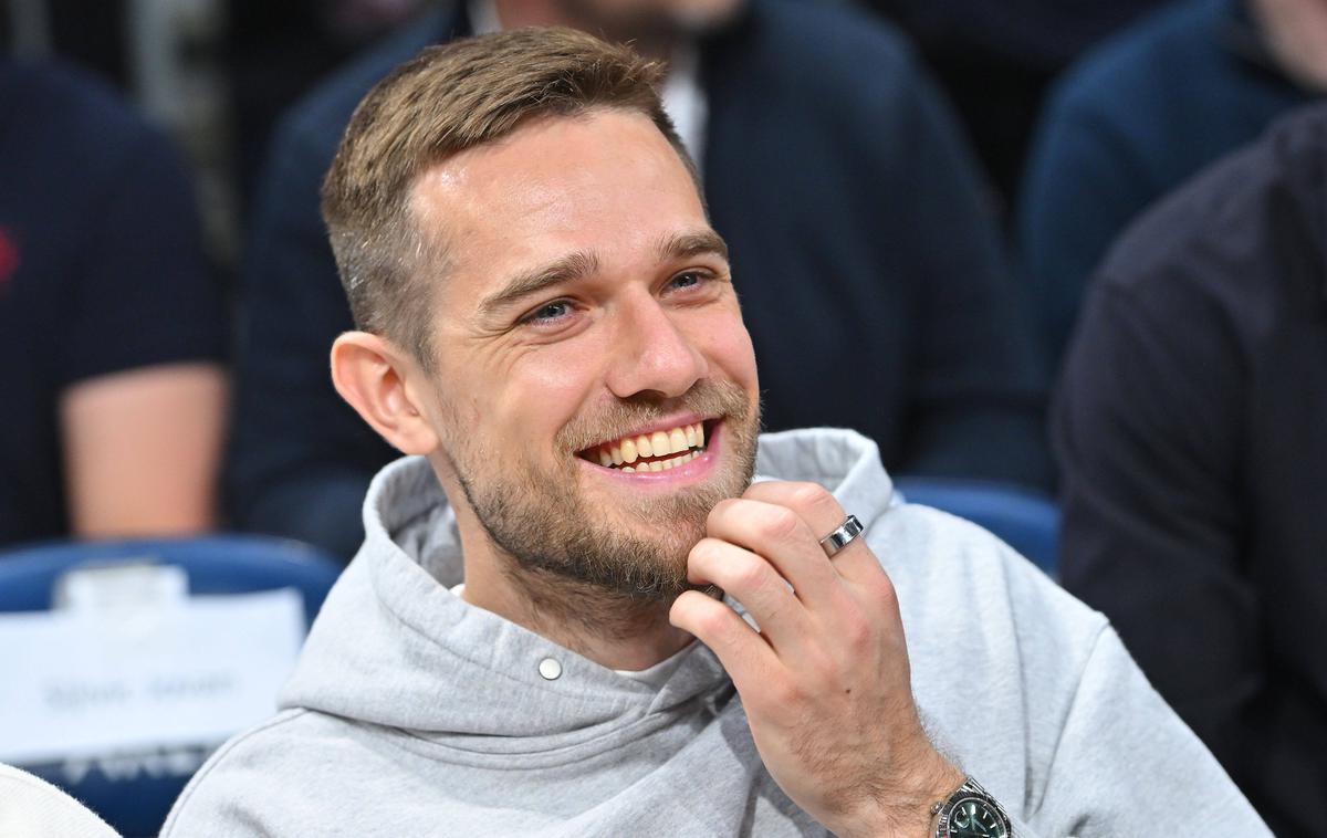 Timi Max Elšnik | Timi Max Elšnik bo okusil igranje v vseh glavnih evropskih tekmovanjih. Z Olimpijo je nastopil v konferenčni ligi, nato s Crveno zvezdo v ligi prvakov, zdaj bo še v ligi Europa. | Foto Guliverimage