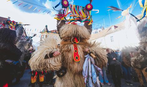 Kurenti in pustne maske: začetek tradicionalnega rajanja na Ptuju