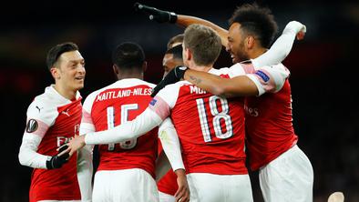 Arsenal povozil Napoli, španski derbi Valencii